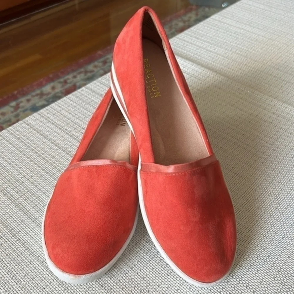 Kenneth Cole “Reaction” Farrah Sneakers, coral 🪸 color , size8M